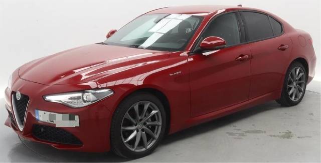 alfa-romeo-giulia-2-2-d-at8-super-160-cv-img2