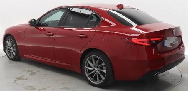 alfa-romeo-giulia-2-2-d-at8-super-160-cv-img4