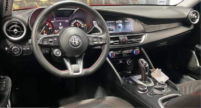 alfa-romeo-giulia-2-2-d-at8-super-160-cv-img5