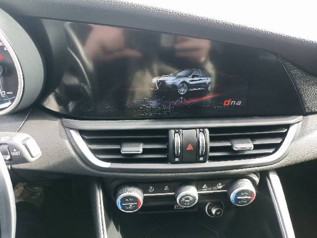 alfa-romeo-giulia-2-2-d-at8-super-160-cv-img6