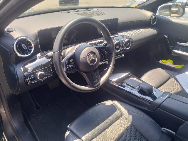 mercedes-benz-a-180-cdi-style-plus-img2