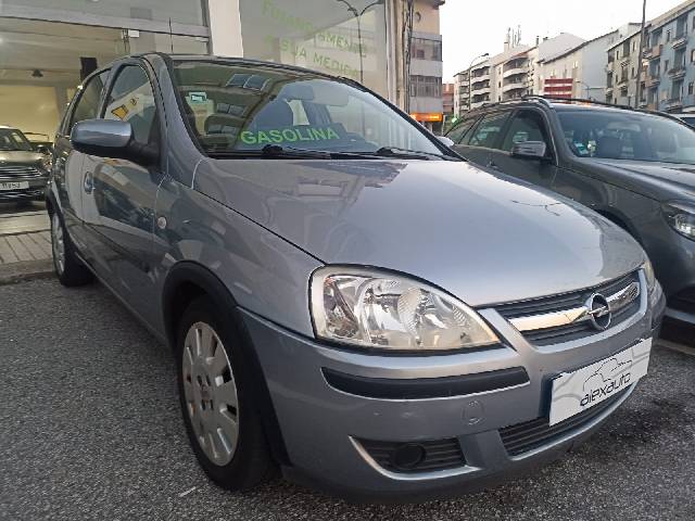 opel-corsa-1-2-16v-img1