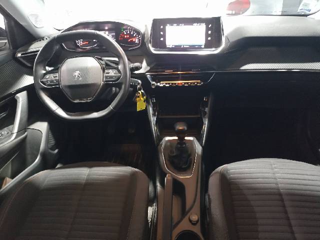 peugeot-2008-1-2-t-100-cv-img5