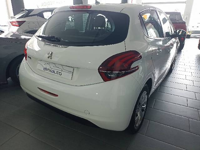 peugeot-208-1-02-t-110-cv-cx-aut-img1(1)
