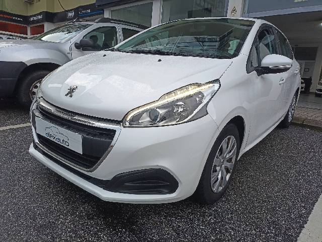 peugeot-208-1-2-cx-aut-img1