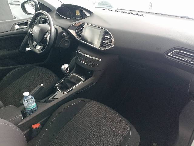 peugeot-308-1-5-hdi-102-cv-img4