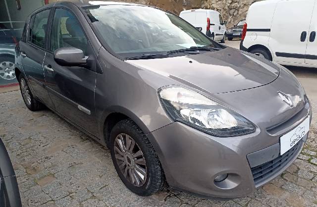 renault-clio-1-2-16v-img2