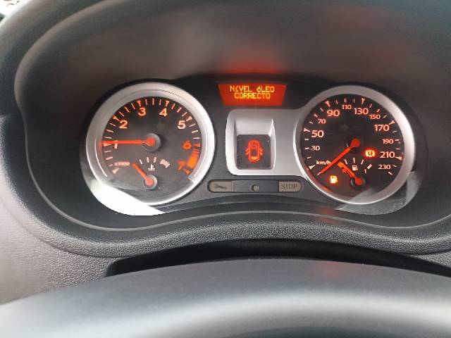 renault-clio-1-2-16v-img8