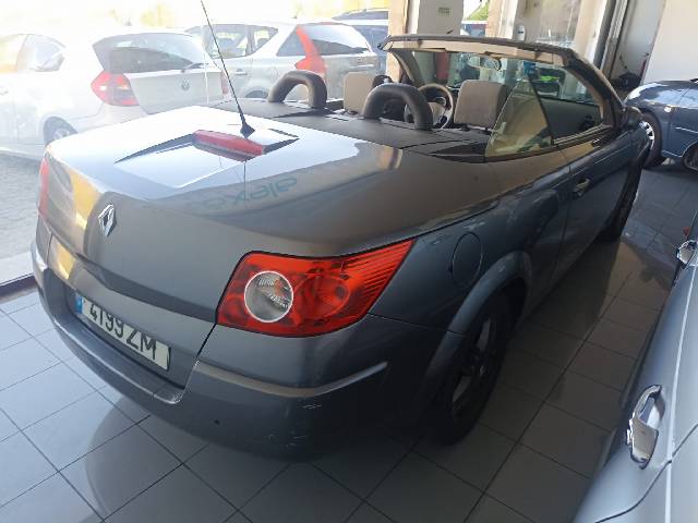 renault-megane-cabrio-16v-img3