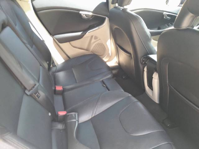 volvo-v40-1-6-d-img5